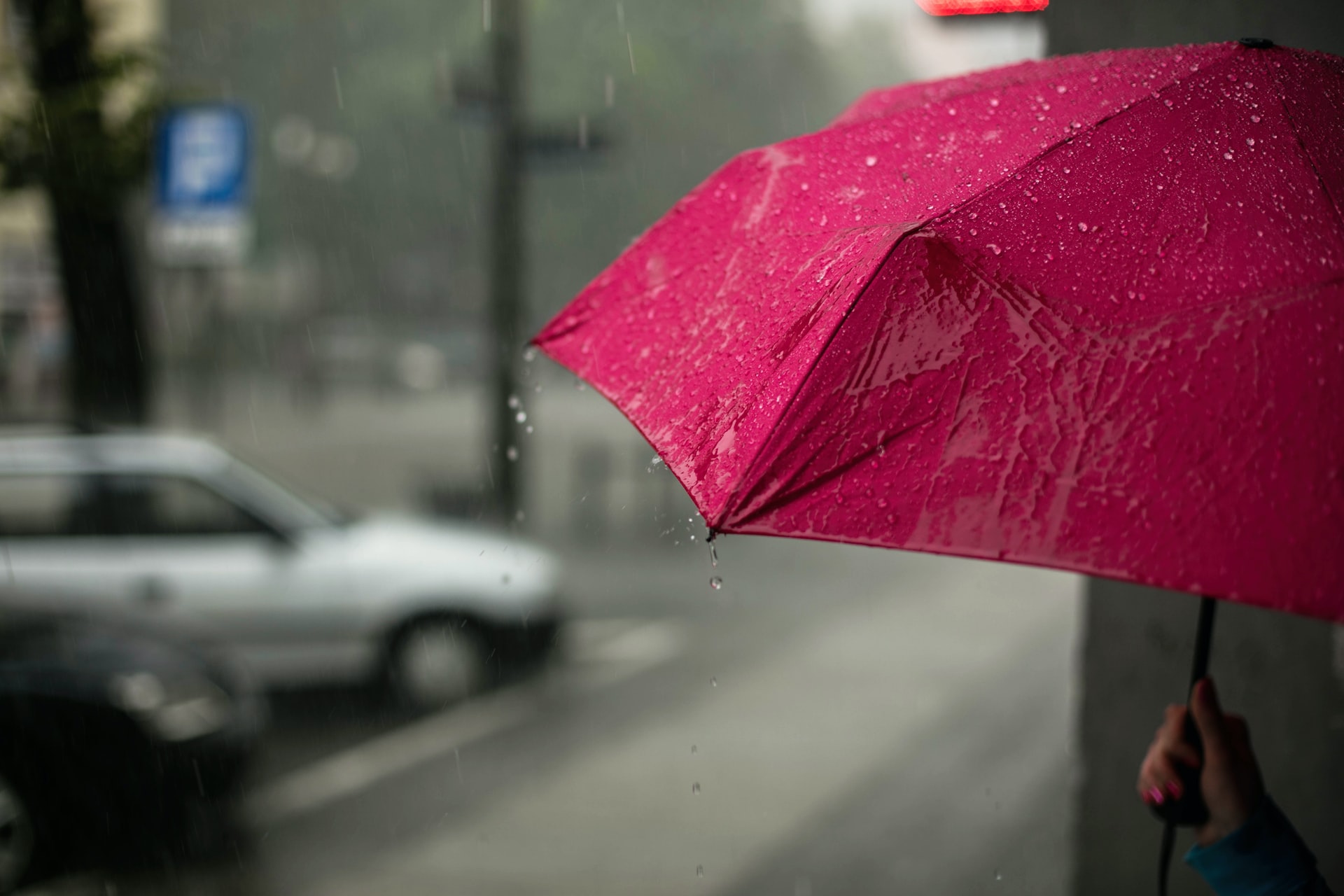 NIGDJE BEZ KIŠOBRANA U BiH danas oblačno sa kišom i hladnije