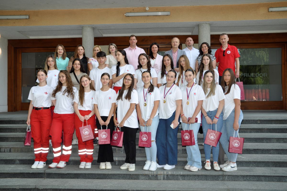 Organizovan prijem za pobjedničke ekipe na republičkom takmičenju u pružanju prve pomoći