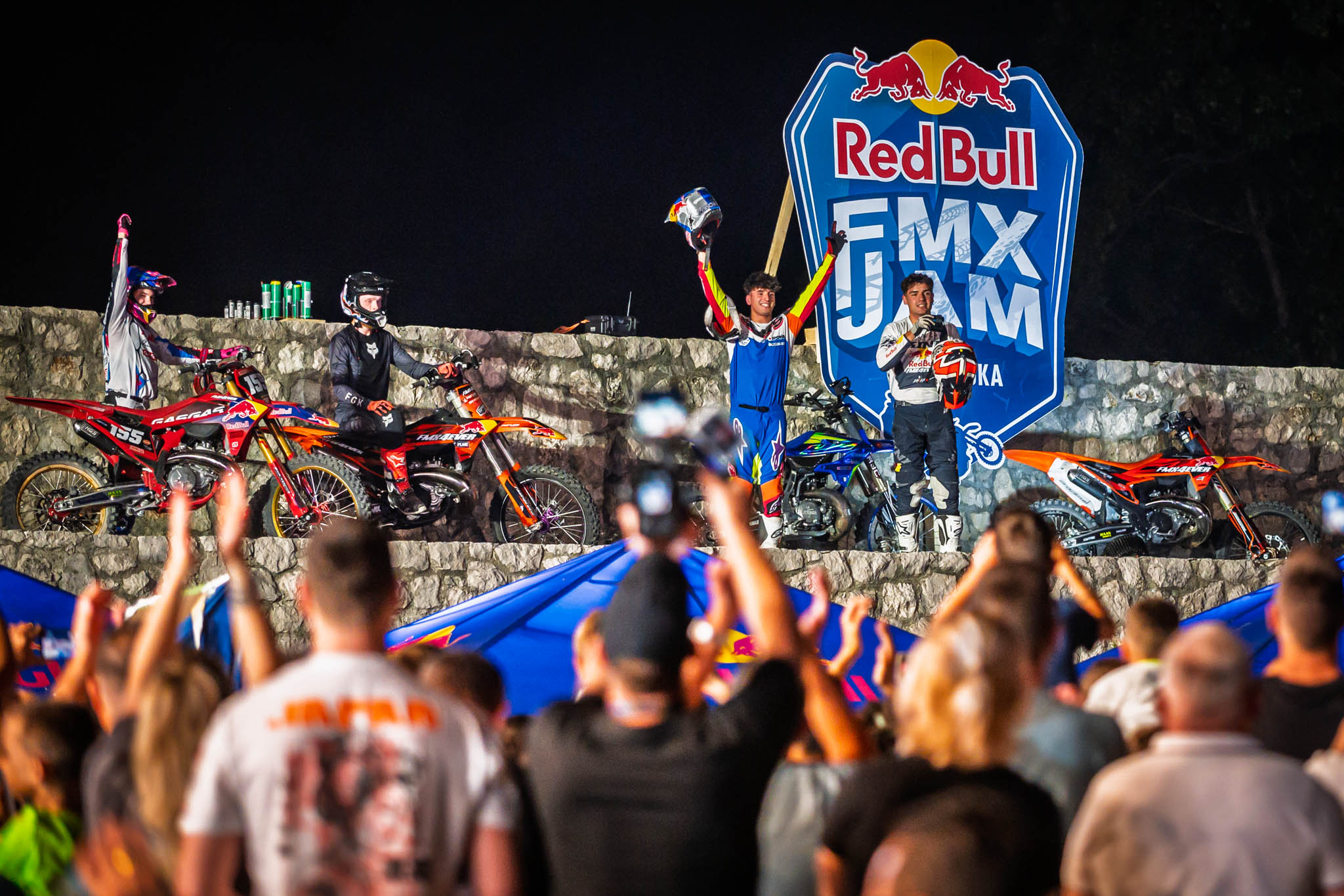 Spektakularan početak Freshwave festivala: Red Bull FMX Jam i Kobosil zapalili prvu festivalsku noć!