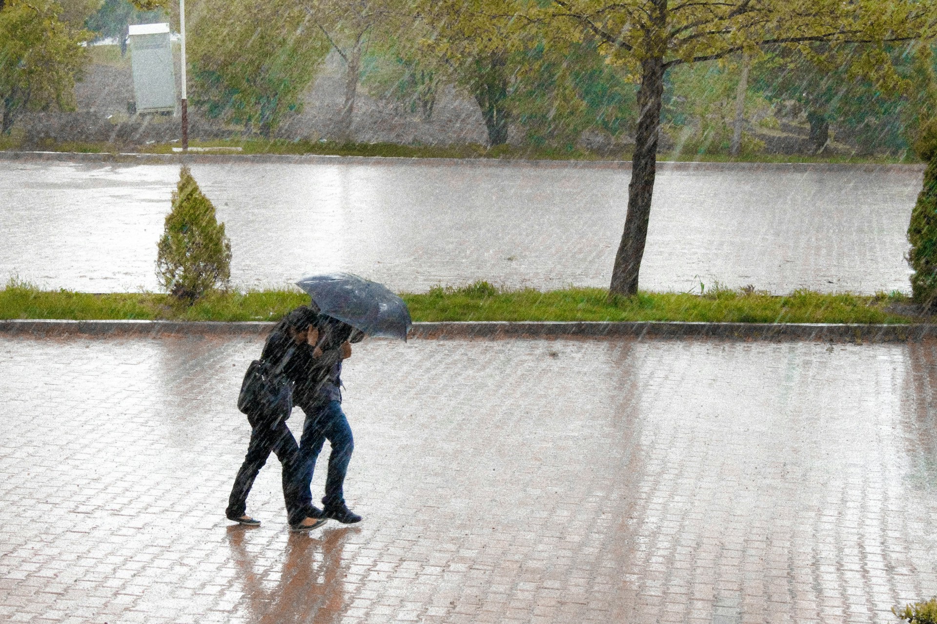 Izdato narandžasto upozorenje meteolarma na obilne padavine
