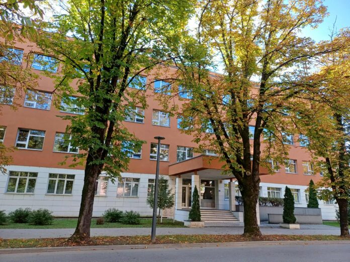 Osnovni sud: Jednomjesečni pritvor osumnjičenom za napad na policajce