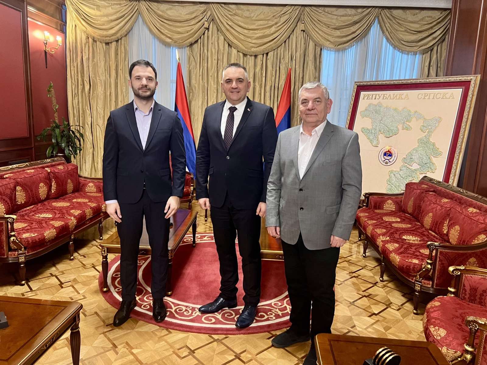 Javor s Minićem i Pavičićem – Razmatrani modeli za otkup ribnjaka “Saničani” i predaju Gradu Prijedoru na upravljanje