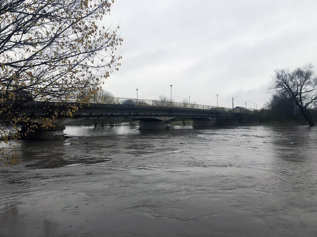 Vodostaji u blagom opadanju Vodostaji u blagom opadanju