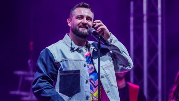 Matija Cvek predstavlja novi singl ”Nisam taj” (VIDEO) Matija Cvek predstavlja novi singl ”Nisam taj” (VIDEO)