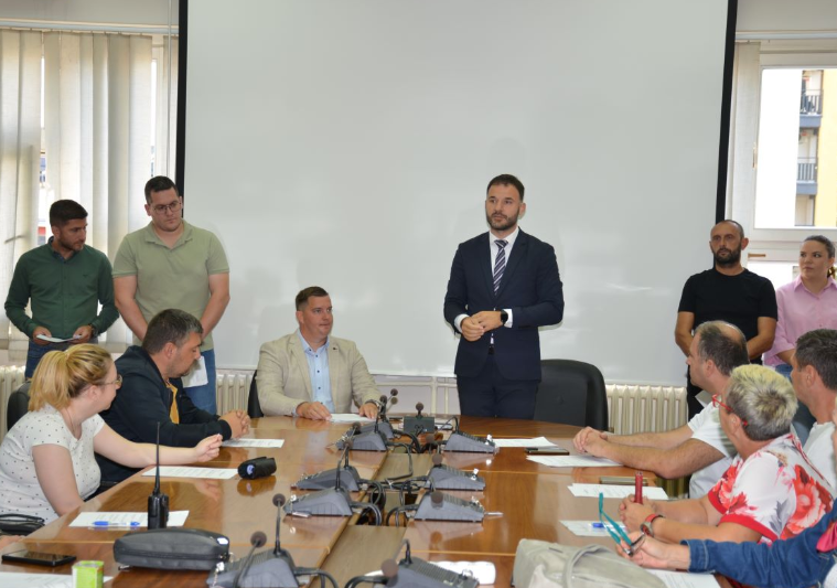 Potpisani ugovori sa sportskim klubovima, omladinskim i nevladinim organizacijama